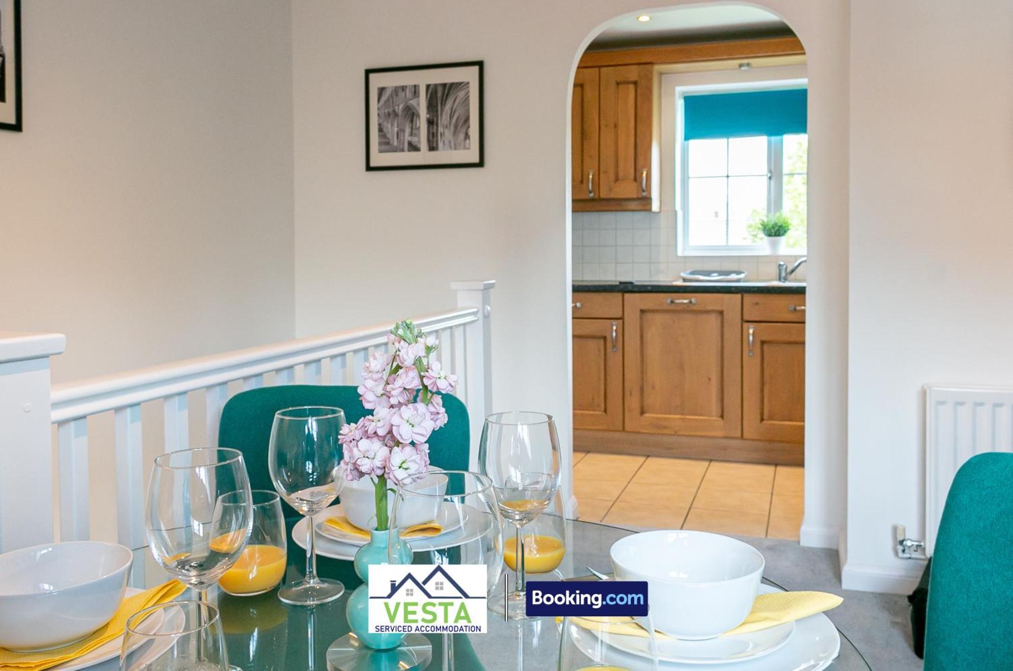 Three Bedroom Apartment By Vesta Serviced Accommodation & Short Lets Hatfield With Free Parking Экстерьер фото