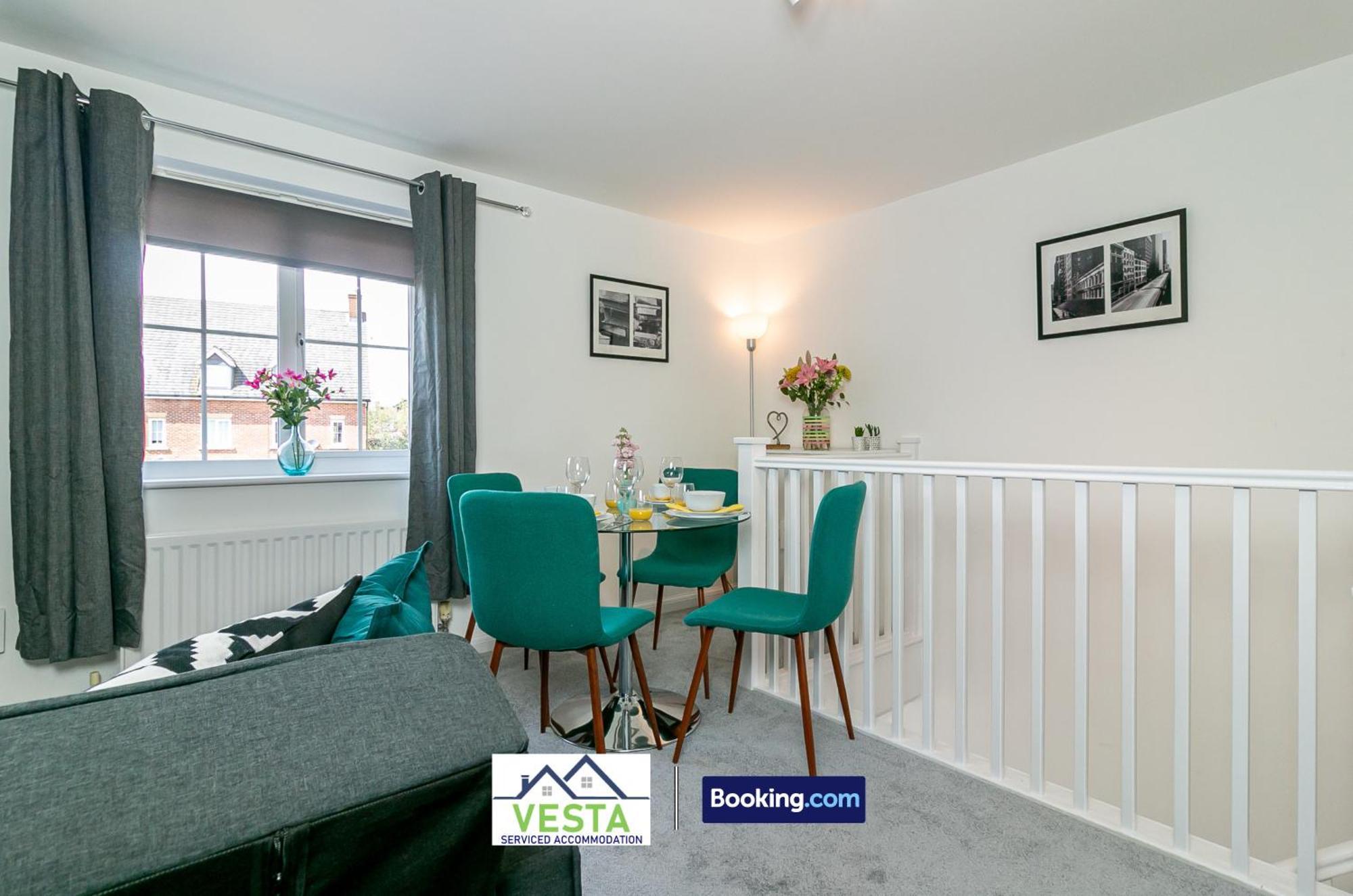 Three Bedroom Apartment By Vesta Serviced Accommodation & Short Lets Hatfield With Free Parking Экстерьер фото